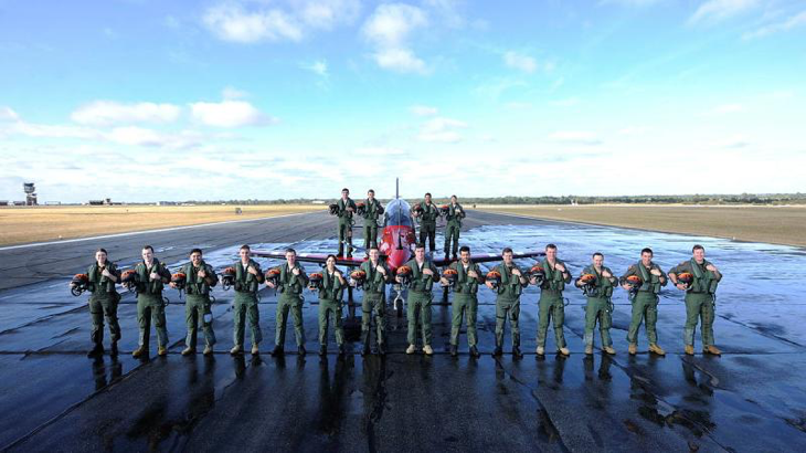 272 Phase 2 ADF Intermediate Pilots’ Course members assembled on the flight line with a Pilatus PC-21 aircraft at RAAF Base Pearce in WA ahead of their graduation. Story by Stephanie Hallen. Photo by Chris Kershaw.