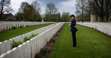 Cousins ‘unite’ in France a century later – Anzac Day