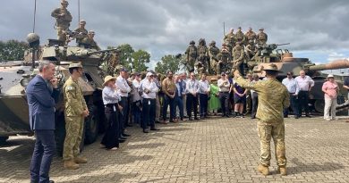 Commander 3 Brigade Brigadier Ben McLennan addresses executives from the Australian Industry Group (AIG) during a visit to Lavarack Barracks, Townsville on 13 March 2025. Photo by Major Gabrielle Taylor.