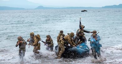 Australian Army soldiers from the 1st Combat Engineer Regiment and members of the Philippine Marine Corps Force Reconnaissance Company conduct littoral assault training with Zodiac small boats during a Joint Australian Training Team – Philippines (JATT-P) program at Marine Base Ternate. Photo by Corporal Janet Pan.