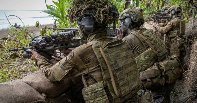 Australian Army soldiers from 5th/7th Battalion, the Royal Australian Regiment, prepare to engage during the counter-landing live-fire exercise at Campong Ulay as part of Exercise Balikatan in Palawan, Philippines. Story by Lieutenant Emily Tinker. Photos by Leading Seaman Kylie Jagiello.