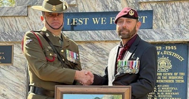 Anzac Day restores lost connection to service Anzac Day restores lost connection to service