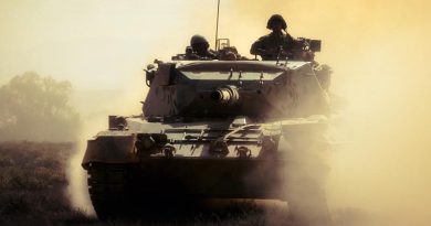 A Leopard tank from 1st Armoured Regiment conduct manoeuvres during Exercise Predators Strike at El Alamein Army Camp, Cultana, South Australia. Photo by Able Seaman Kade Rogers.