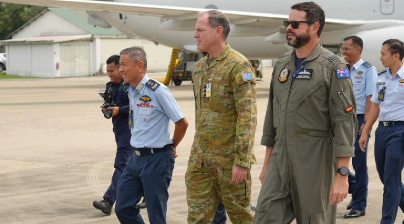 From front left, RMAF Brigadier General Tan Lai Hock, Australian Defence Adviser – Kuala Lumpur Colonel Corey Shillabeer and Officer Commanding 92 Wing Detachment Alpha, Squadron Leader Andrew Bartlett on the RMAF Butterworth flightline. Story by Flight Lieutenant Imogen Lunny. Photos by Flight Lieutenant Michael Gosney.