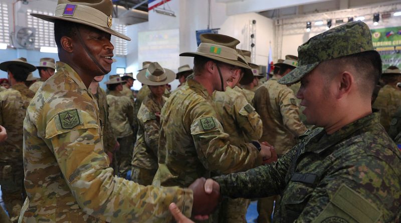 Diggers share skills with Filipino soldiers