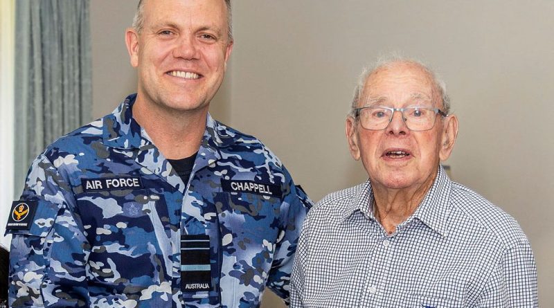 Chief of Air Force Air Marshal Stephen Chappell presents 101-year-old Air Force veteran Charles Reif with an Aussie Hero Quilt. Story by Elise Monge. Photo by Flight Sergeant Rodney Welch.