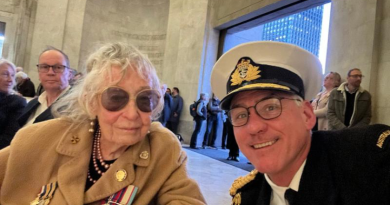 World War 2 veteran Valerie Ireland joins Fleet Commander Rear Admiral Chris Smith for a tour of Fleet Base East and the RAN Heritage Centre. Story by Lieutenant Hinako Shiraishi.
